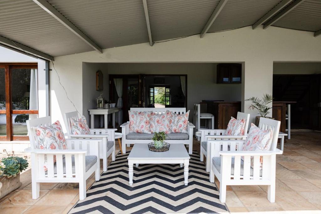 Porterfield Guest House, Champagne Valley Εξωτερικό φωτογραφία