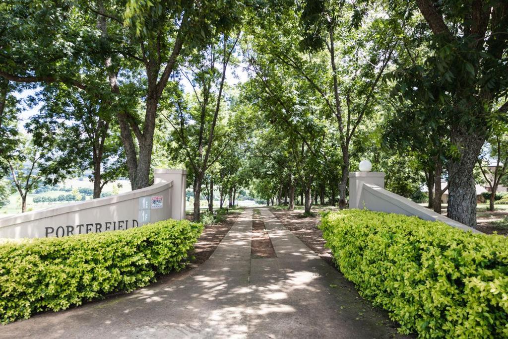 Porterfield Guest House, Champagne Valley Εξωτερικό φωτογραφία