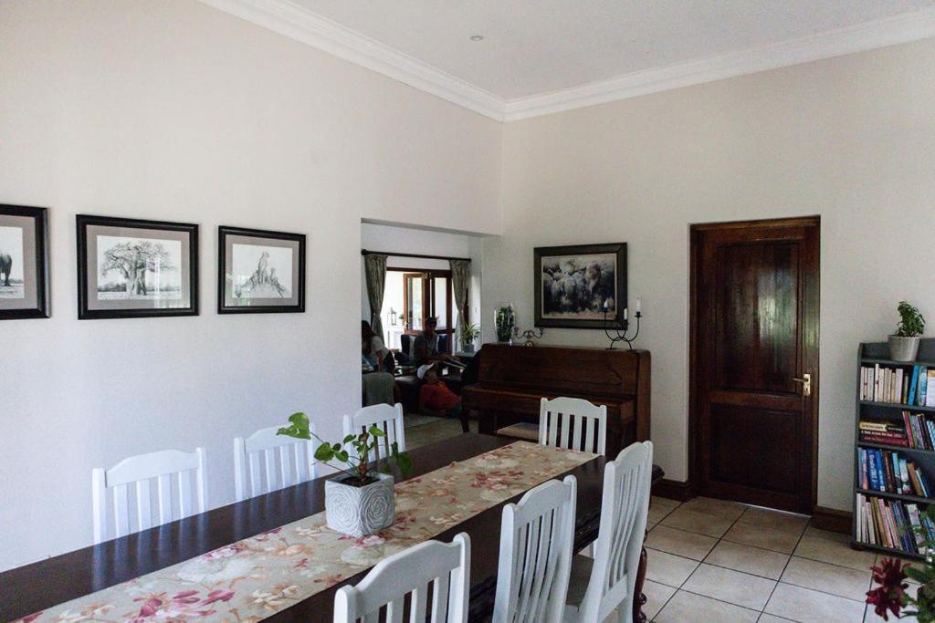 Porterfield Guest House, Champagne Valley Εξωτερικό φωτογραφία