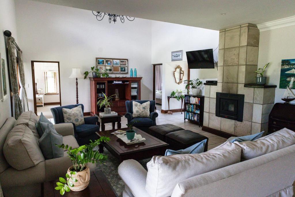 Porterfield Guest House, Champagne Valley Εξωτερικό φωτογραφία